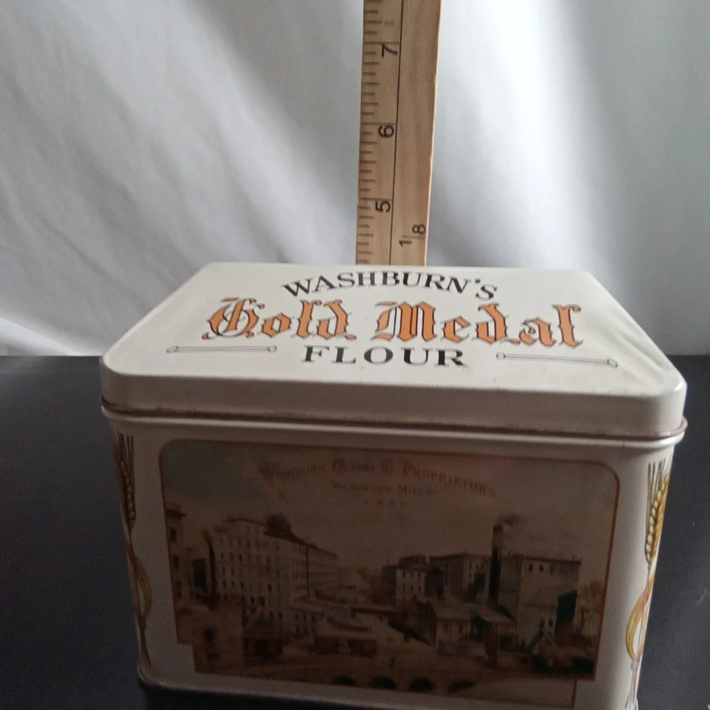 Vintage Gold Medal Flour Recipe Tin Washburn Mills Minneapolis Advertising Box